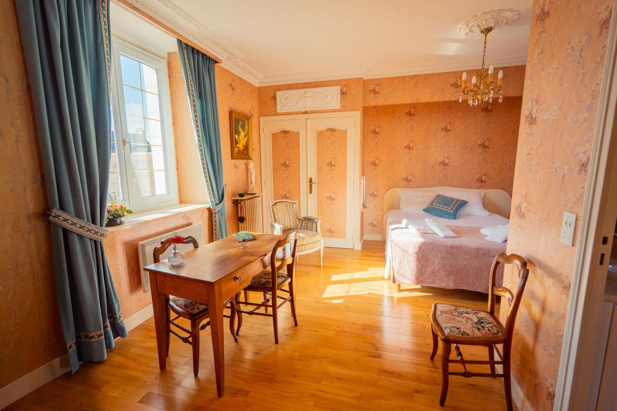 Hotel Relais Saint Jacques Amboise Exterior foto